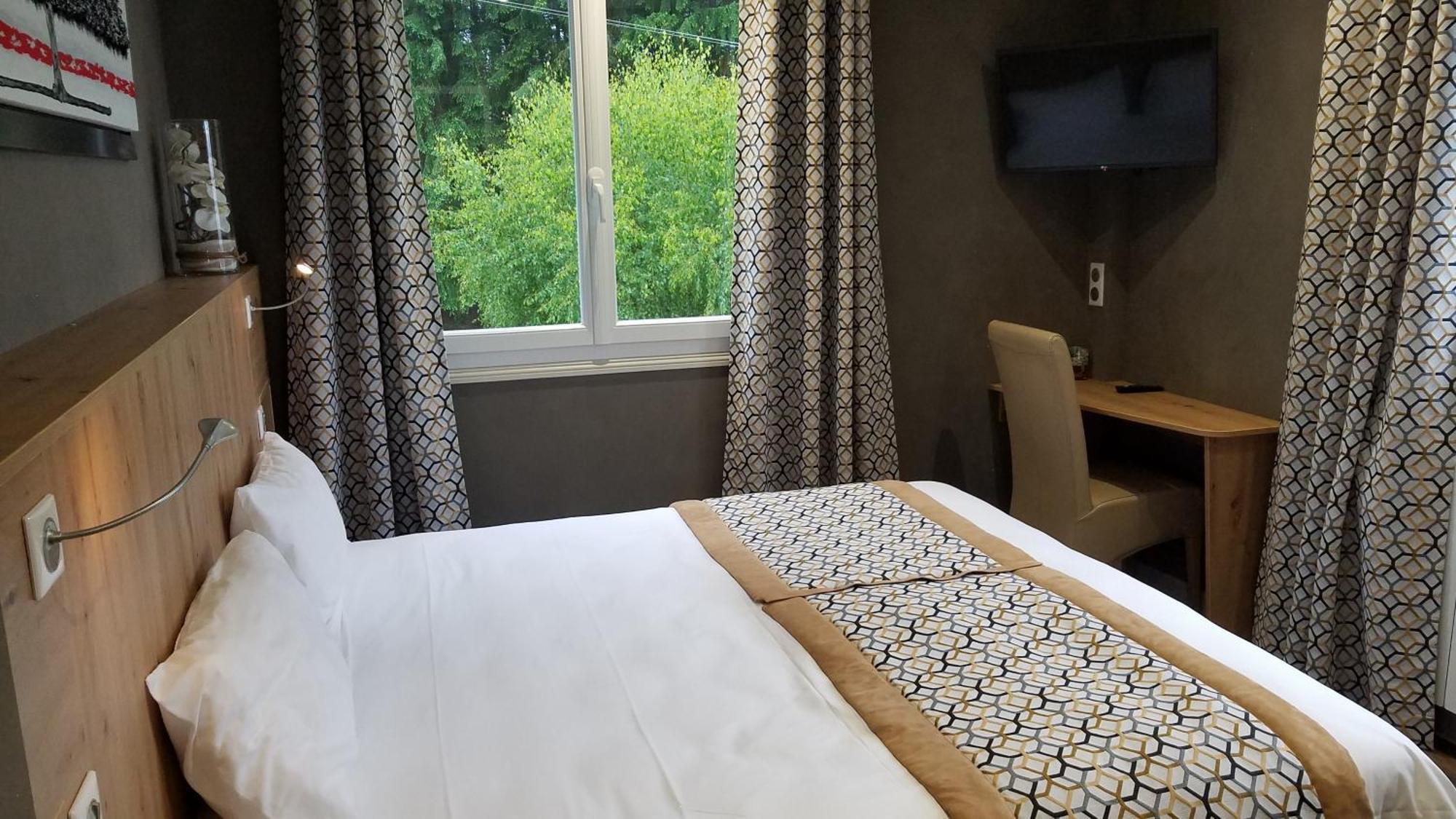 Logis Hotel Beau Site Loubaresse  Luaran gambar